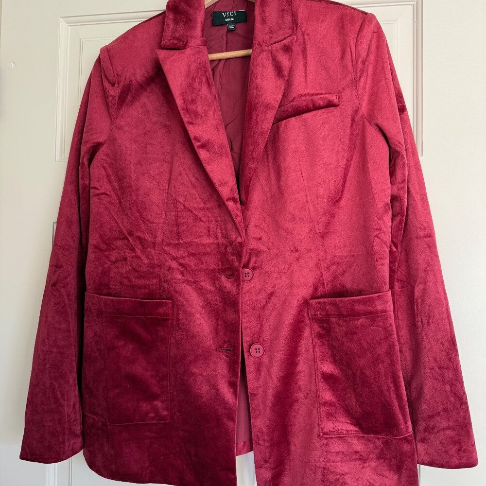 VICI - Bradley Velvet Blazer (Small)